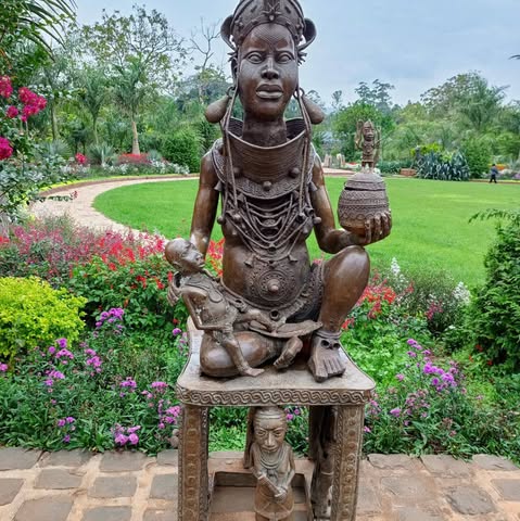 African Art Collection — Art & sculpture